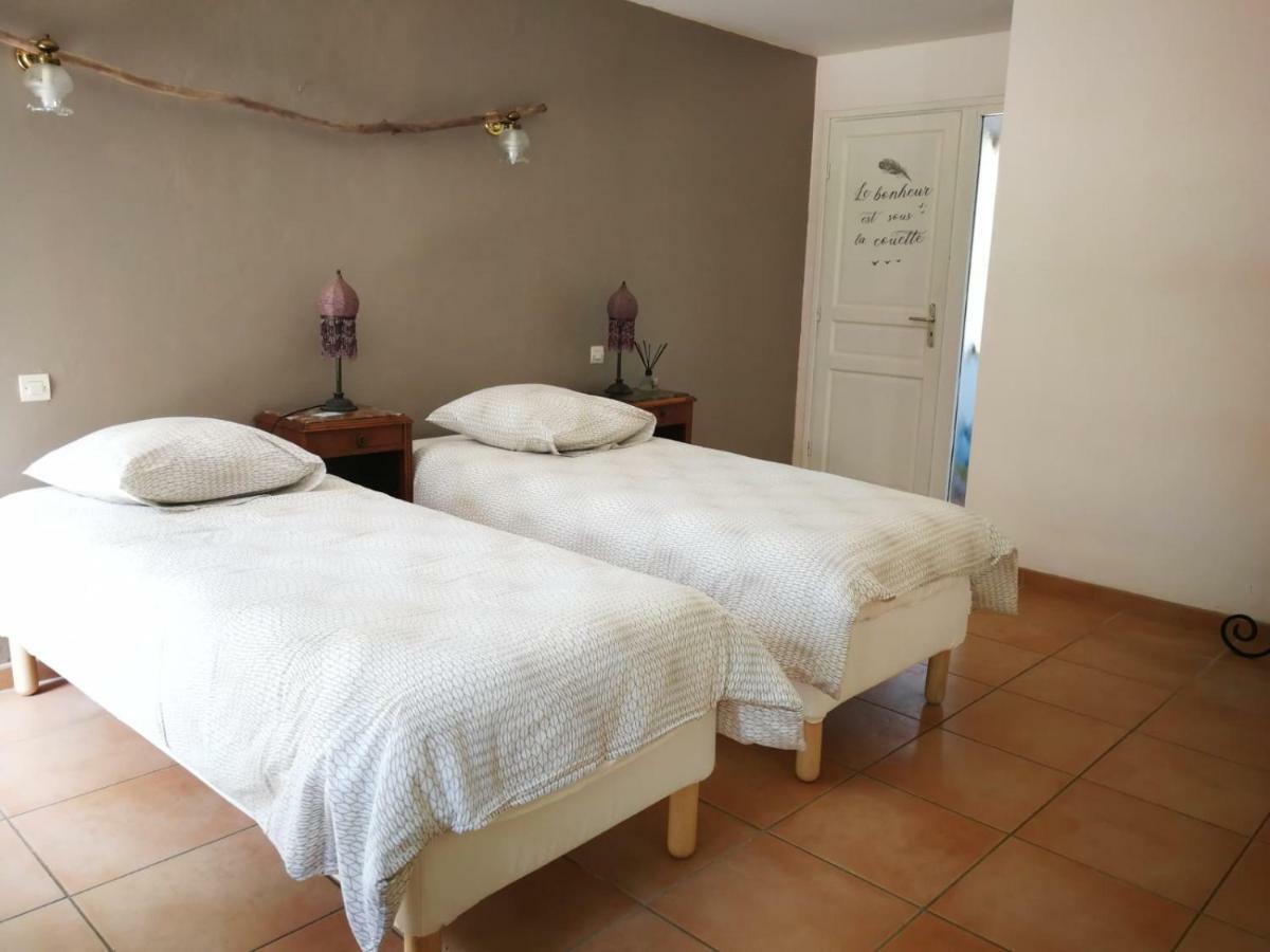 Les Chambres De Capucine Carcagny Kültér fotó